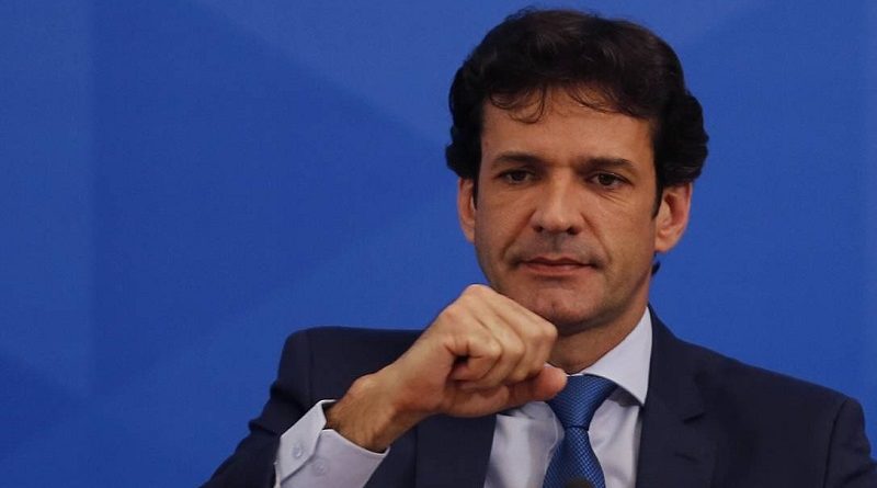 Ministro turismo saiu