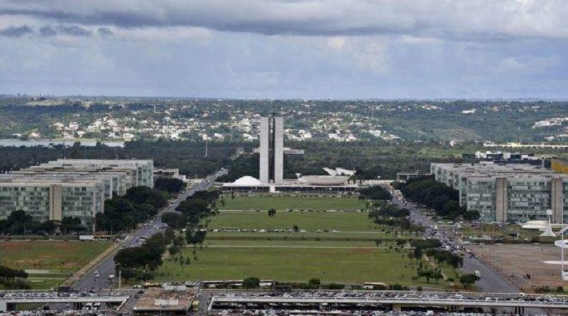 Preparativos para o 8º Fórum Mundial da Água. Brasília será palco do maior evento sobre recursos hídricos: o 8º Fórum Mundial da Água. Com o apoio da Agência Nacional de Águas (ANA) e de outros parceiros, o evento chegará pela primeira vez no hemisfério sul, trazendo a temática ‘Compartilhando Água’.

O Fórum oportuniza um diálogo mundial, aberto e democrático, para estabelecer compromissos políticos relacionados à água. Também incentiva o uso racional, conservação, proteção, planejamento e gestão deste recurso em todos os setores da sociedade.

Foto: Pillar Pedreira/Agência Senado