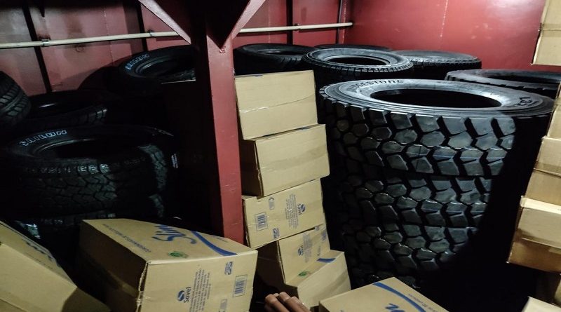 Pneus para moto, caminhão e caminhonete apreendidos pelos fiscais da Sefa