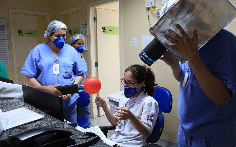 Dinâmica com profissionais de saúde de verdades e mitos da doação- HMIB- (Foto:Comunicação Pró-Saúde)