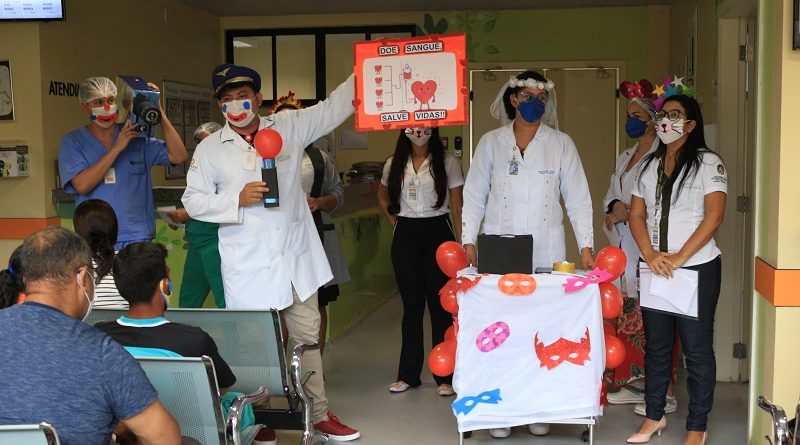 Informações sobre Como se tornar um doar, na recepção do HMIB- Comunicação Pró-Saúde