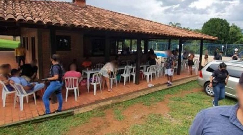 F38FCA36-92CA-40BB-A123-650974A8911D