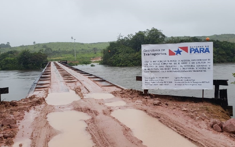 Placa colocada pela prefeitura sinaliza a execução da obra,convenio com Governo do Estado do Pará.(Foto:Jornal Folha do Progresso)