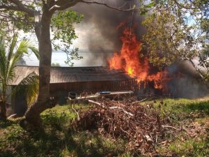 fb23cfa1-64b5-424f-8986-111e12d4d172