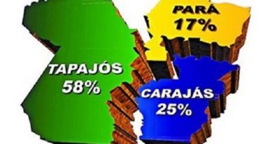 A população do Pará foi às urnas no dia 11 de dezembro de 2011 e, naquela ocasião, 66,08% dos eleitores votaram contra a divisão do Pará para a criação do Estado de Tapajós, e 66,60% foram contra a criação do Estado de Carajás.
