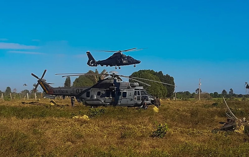 Militares inutilizam instalações de suporte ao garimpo e desmatamento ilegal em terra indígena no Pará. — Foto: Reprodução / Comando Conjunto Norte 