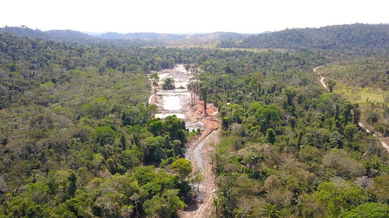 Comando Conjunto Norte e Ibama identificaram área desmatada com mineração ilegal de 17 hectares em Novo Progresso, no Pará — Foto: Divulgação/Comando Conjunto Norte