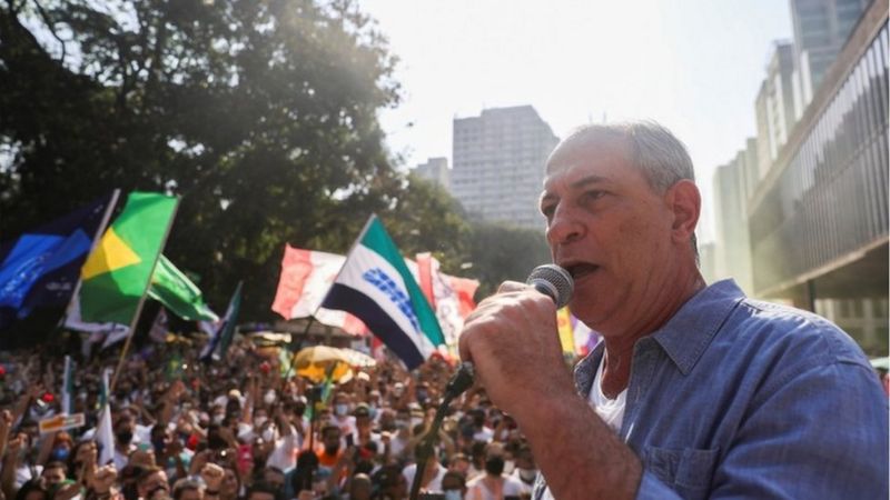 Antigo crítico do MBL, Ciro Gomes discursou no ato deste domingo da Avenida Paulista (Foto:Crédito, Reuters)