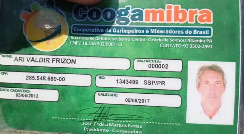 Com os documentos pessoais do empresário foi encontrado uma carteira de garimpeiro, filiado da cooperativa Coogamibra. (Foto:Reprodução Redes Sociais)