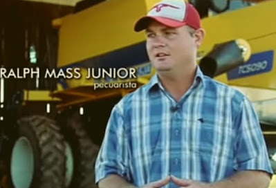 Por volta de 06:00 horas da manhã, deste dia 23/11/2021, no Distrito de Castelo dos Sonhos, Município de Altamira, foram cumpridos os mandados de prisões temporárias e de buscas e apreensões, expedidos contra RALF MASS e RALF MASS JUNIOR;