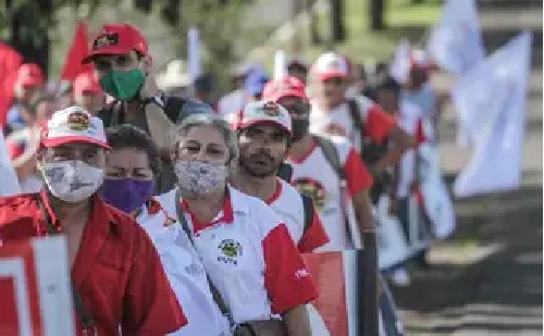 Caminhada seguirá até a sede do Incra. (Foto: Marcos Maluf)