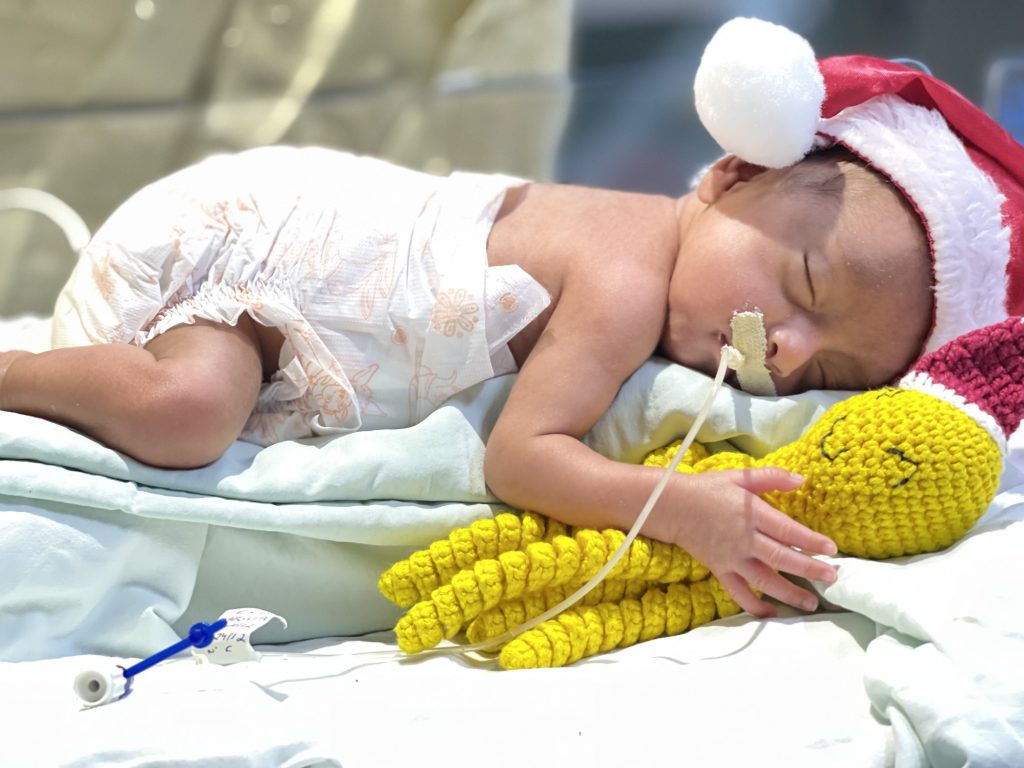 Bebês internados no HRSP participam de ensaio fotográfico de Natal. Fotografia Comunicação Pró-Saúde (4)