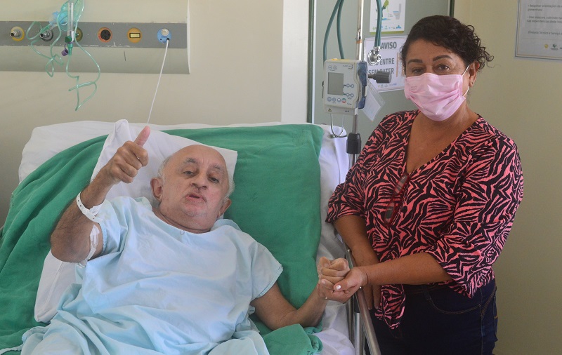Paciente Milton José horas antes da alta - Comunicação Pró-Saúde