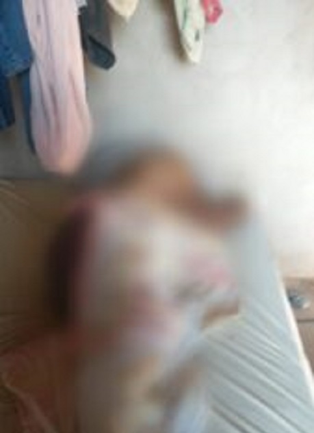 Corpo foi encontrado sobre a cama (foto:Reprodução)