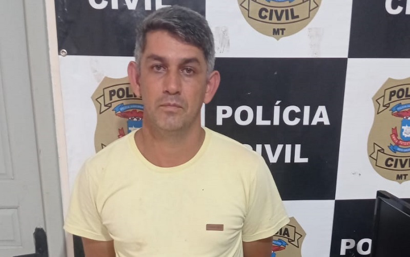  Eleandro Marcos Biazzoto tinha mandado de prisão em aberto por participar do homicídio do casal assassinado na Linha Gaúcha em outubro deste ano. Eleandro foi preso na cidade de Novo Mundo, no Mato Grosso. (Foto: Divulgação Policia)