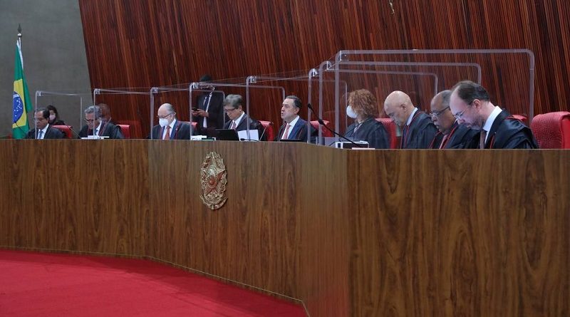 x96610714_Sessao-plenaria-do-TSE-sob-a-presidencia-do-ministro-Luis-Roberto-Barroso-Foto-Abdias-P.jpg.pagespeed.ic.NVsOCAZkxM