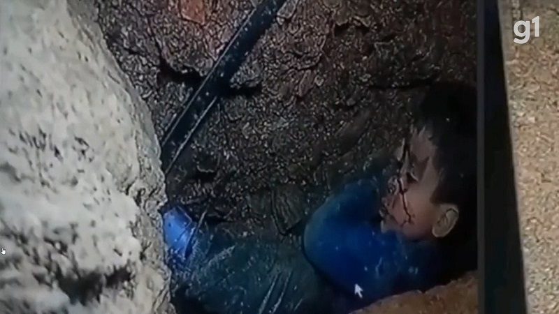  Imagem do menino dentro do poço no Marrocos há quatro dias — Foto: Reprodução