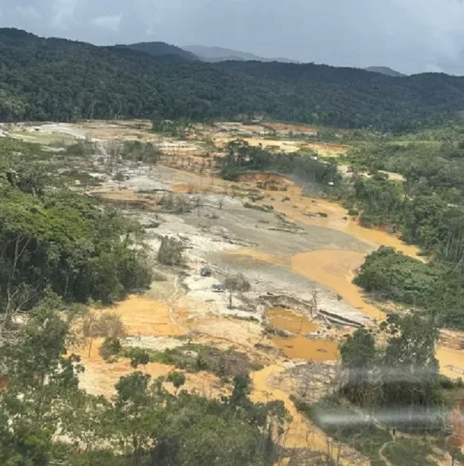 Garimpo ao lado da comunidade Homoxi eleva tensão no local Imagem: Condisi Yanomami