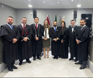 Junto esta a defesa de Maria aucelin e Joel Hilário junto com promotor Dr. Alan, Juiz Dr. Thiago e sua assessora Heloisa