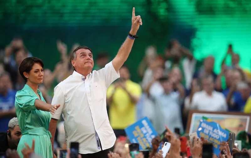  PL lança oficialmente Bolsonaro candidato à reeleição à Presidência em convenção no Maracanãzinho — Foto: Ricardo Moraes/Reuters Michelle Bolsonaro saúda o público do Maracanãzinho — Foto: Matheus Rodrigues/g1