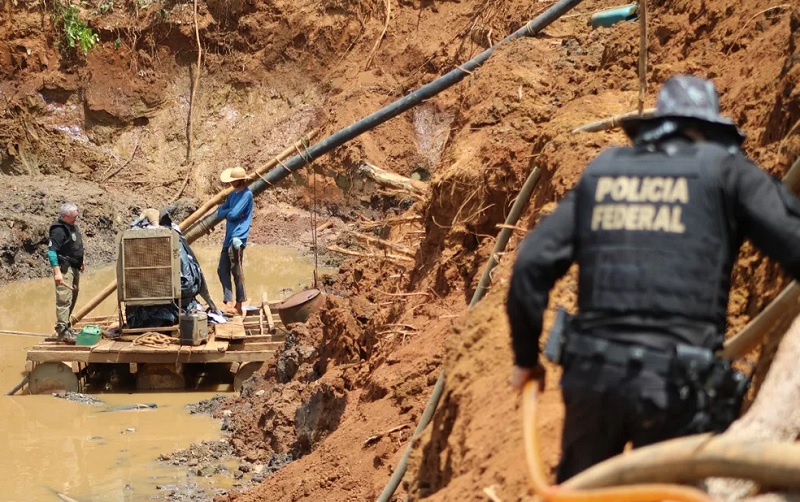  Garimpos ilegais estavam contaminando afluentes do Rio Parauapebas, no Pará — Foto: Ascom/PF