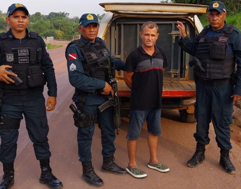 Motorista foi preso pela polícia Militar. (Foto:Via WhatsApp)