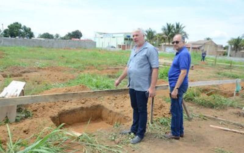 Visita ao local de construção da crecheFoto: Rai Pontes / Ascom Seduc