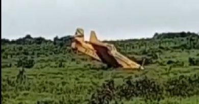 aviao fumaça