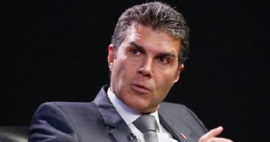 Poder Entrevista com o governador HelderBarbalho (PMDB-Pará) com Guilherme Waltemberg, no estudio do Poder360.  Sérgio Lima/Poder360 00.ago.2022