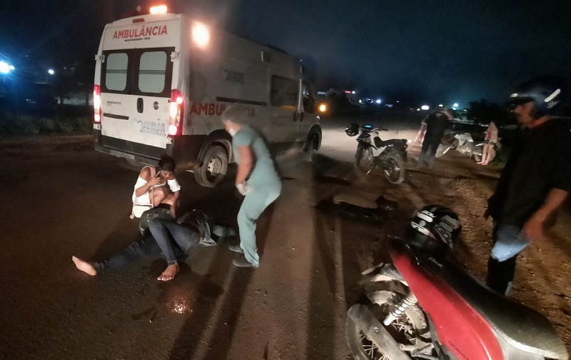 Motociclista bate a cabeça ao desviar de buraco na rodovia BR-163, perímetro urbano de Novo Progresso. (Foto:Arquivo Jornal Folha do Progresso)