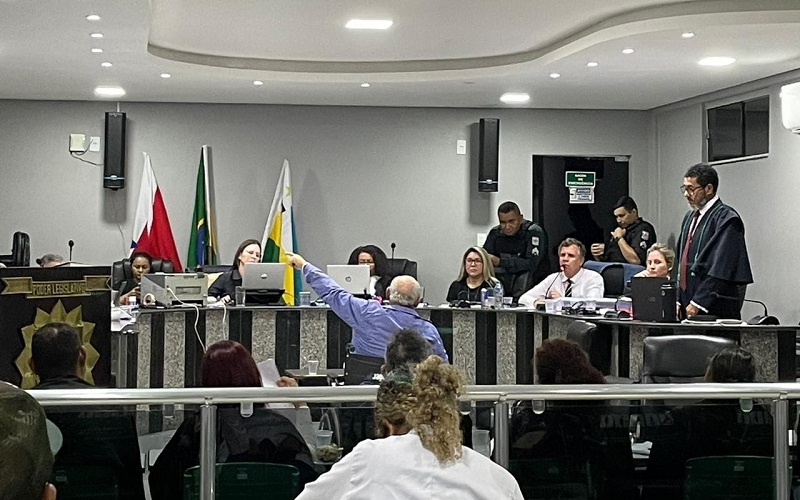 Gringo fazendo sua defesa oral ao tribunal do Juri em Novo Progresso-PA (Foto: Reprodução Facebook)