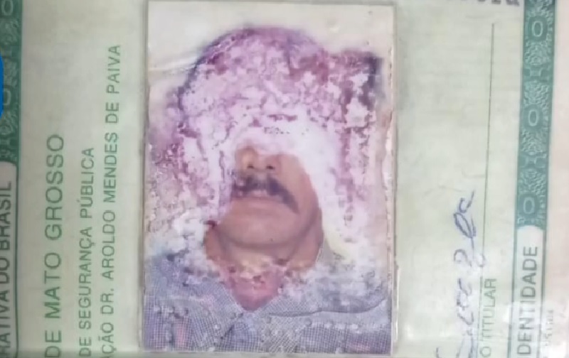 Documento encontrado com a vitima (Foto Divulgação Policia)