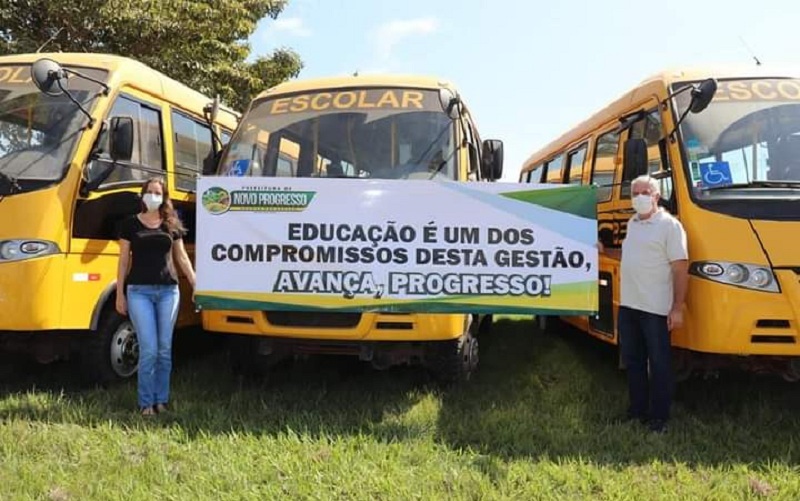 ônibus escolar ao extremo Passando pelos ATOLEIROS! 