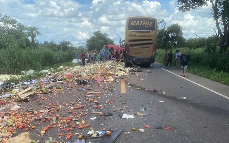  Segundo a PRF, passageiros feridos foram encaminhados ao Hospital Regional de Cáceres — Foto: Reprodução