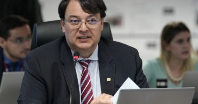 11-04-varela