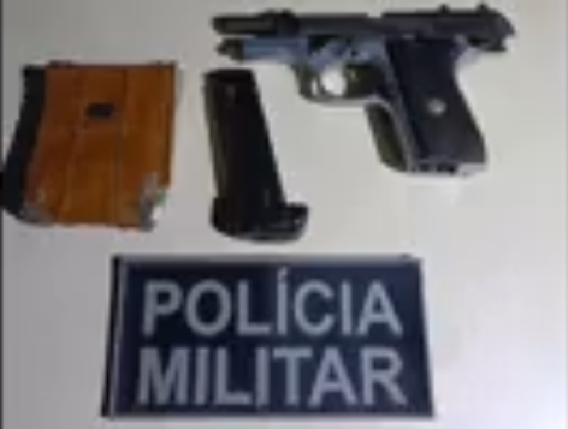 Pistola usada para cometer o crime foi presa pela PM (Foto>Divulgação PM)