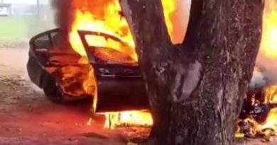 8c007e3ef628f74749c5ba7f9232171a