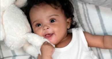 menina janeiro fev de abril