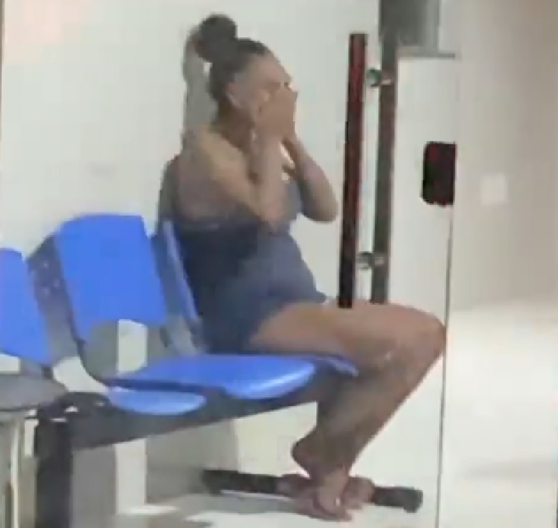 Mulher foi presa encaminhada pra delegacia de policia civil de Novo Progresso-PA (Foto: Reprodução Facebook-tv progresso ao vivo)