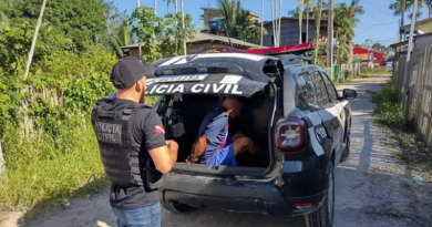 Suspeito foi preso em flagrante. (Divulgação / Polícia Civil)