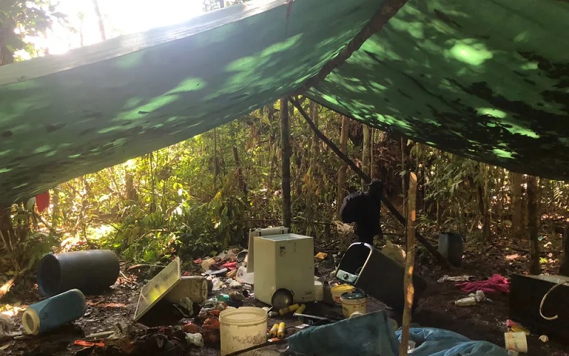 Instação de garimpo ilegal na Terra Indígena Yanomami. — Foto: Comando Conjunto Ágata Fronteira Norte/Divulgação 