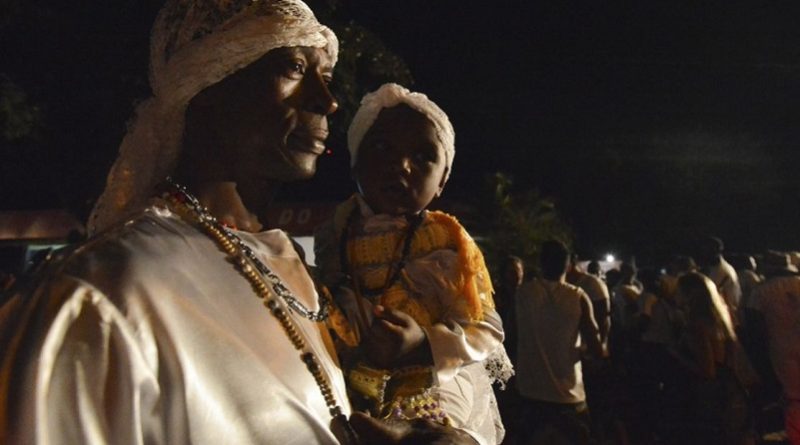 São Jorge (GO) - O Encontro de Culturas Tradicionais da Chapada dos Veadeiros, que começou no último fim de semana termina no domingo (28), tem uma agenda política reivindicada pelos povos tradicionais. Está previsto na programação, o 2º Encontro de Lideranças Quilombolas de Goiás (GO)
