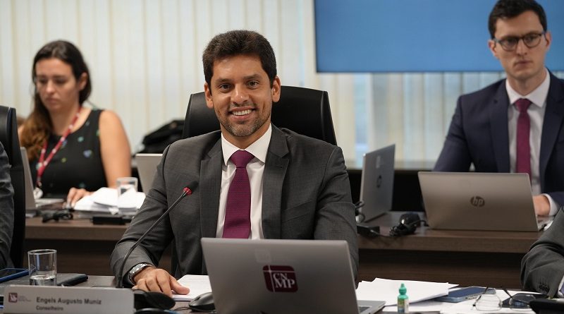 08_08_23_engels_muniz