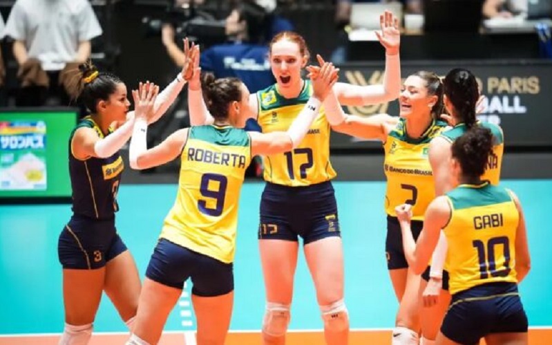 Brasil vence a Bulgária no tiebreak, mas se complica no Pré-Olímpico de  Vôlei