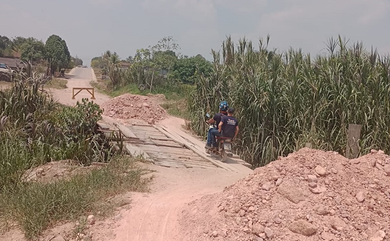 Antiga ponte foi interditada e será demolida pela prefeitura. (Foto:Jornal Folha do Progresso)