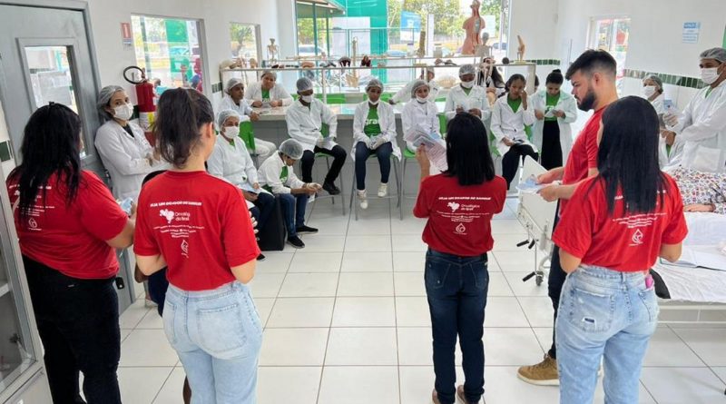 Concientizção O Regional de Marabá, realizou palestras educativas em escolas e instituições para incentivar a doação de sangue (2)