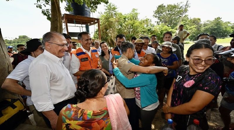 Estiagem aumentou imensamente a faixa de areia. Dragagem vai ampliar navegabilidade em alguns pontos. Foto: Cadu Gomes / VPR