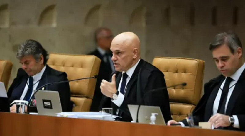 29nov2023---o-ministro-alexandre-de-moraes-do-stf-que-propos-a-tese-acatada-pelos-ministros-da-corte-1701285839713_v2_450x337