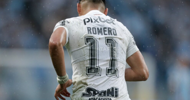 401750628_921074926048539_1732998692692332035_n-990x556