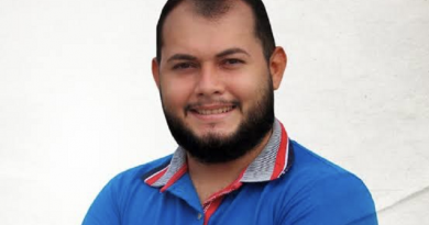 B68E81E6-2150-4D1D-A029-DBD7191D2DA3